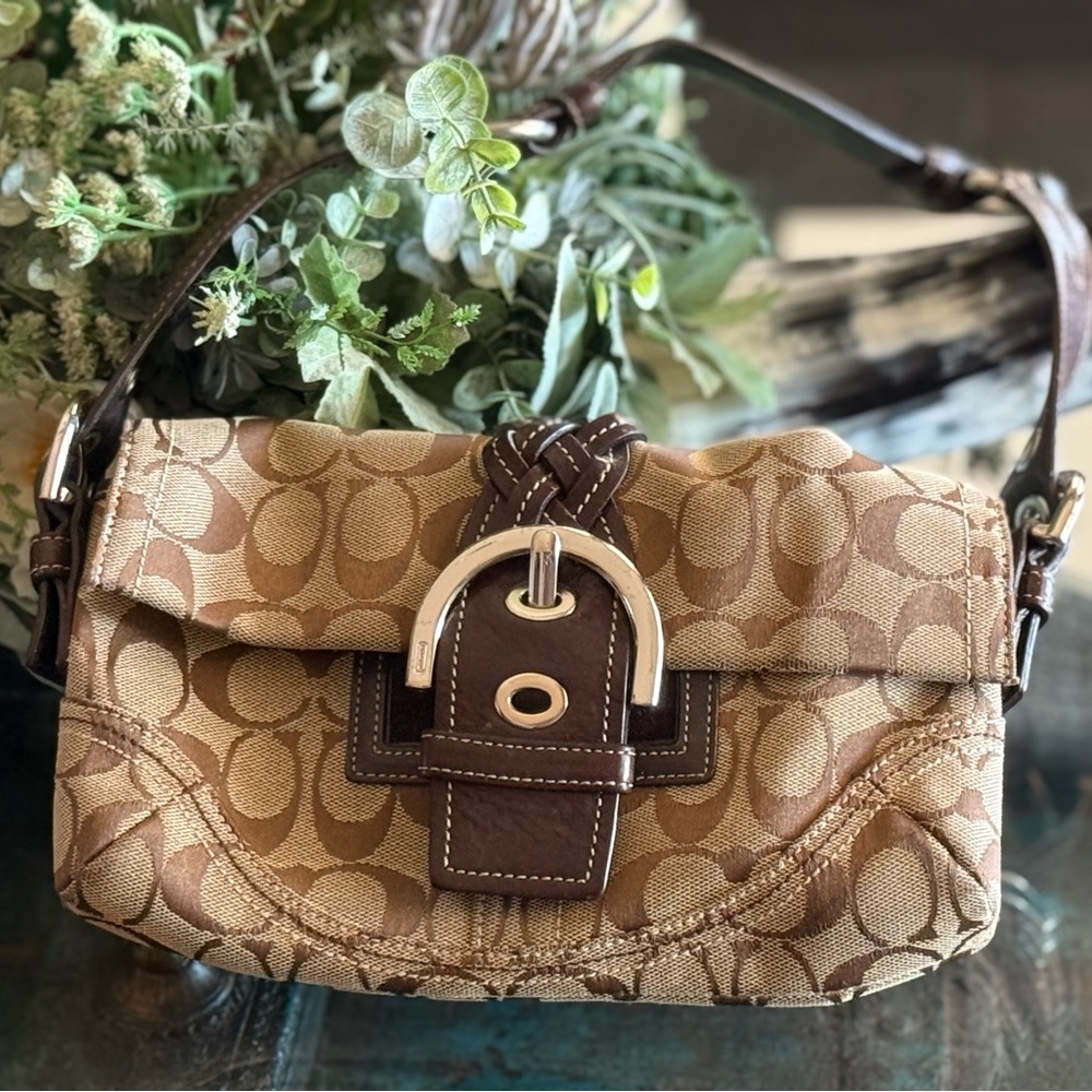 COACH lightly used handbag !